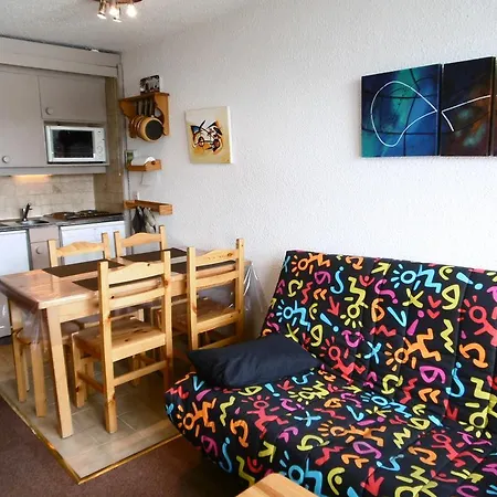 Les Lauzieres Apartment