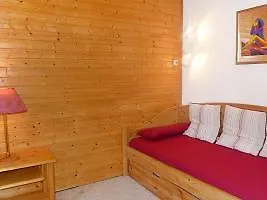 Les Lauzieres Apartment *